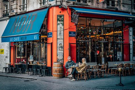 restaurants near the moulin rouge paris